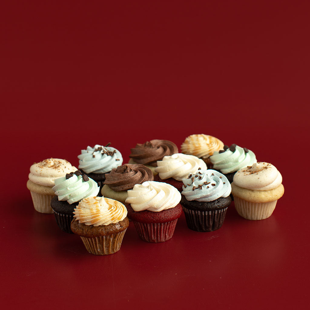 Holiday Mini Cupcake Dozen | Nov 16 – Dec 31